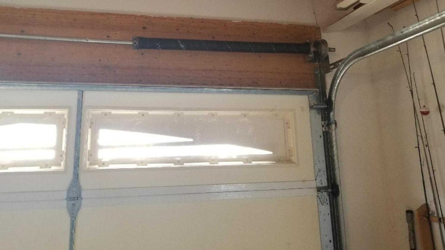 Garage Door Repair Northhaven Rd, Davenport, IA