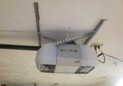 Garage Door Maintenance 30th Ave, East Moline, IL