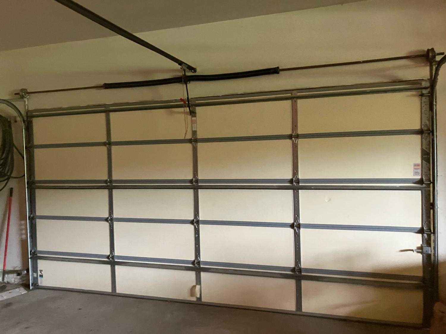 Garage Door Spring Replacement 14th Ave, Moline, IL